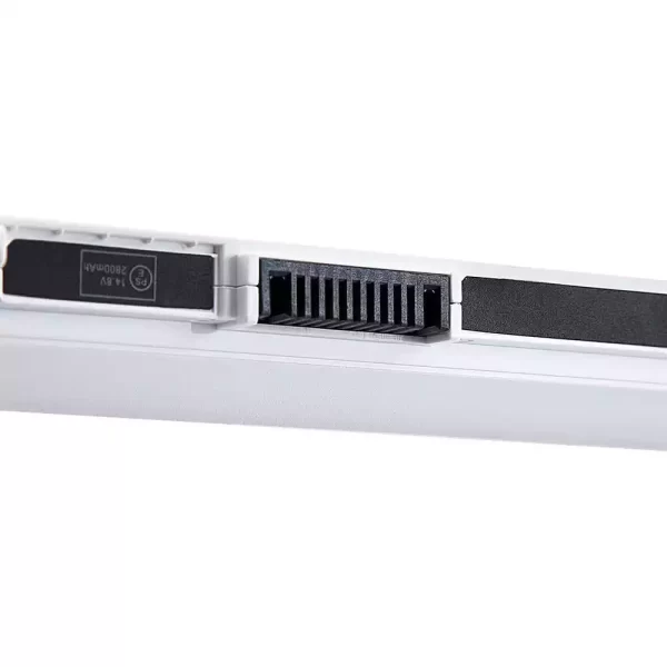 Genuine laptop battery for TOSHIBA  Satellite S55-C,Satellite S55-C5274 - Image 4
